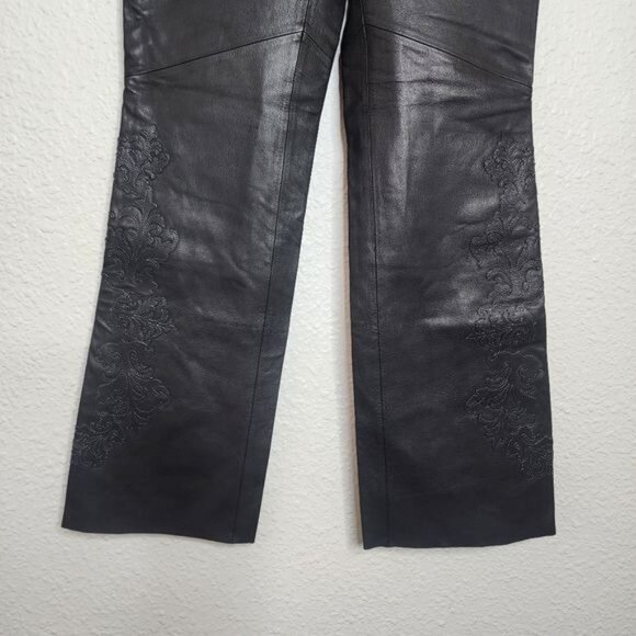 Harley Davidson 100% Leather Embroidered Riding Pants in Black Women's Size 8 - Picture 2 of 13